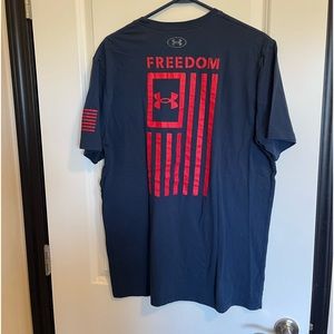 Under Armour. T-shirt. Like new!